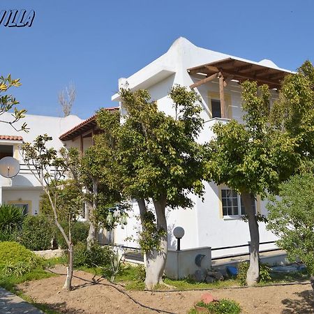 Adonis Villa Куцунари Екстериор снимка
