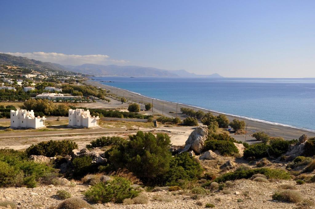 Adonis Villa Куцунари Екстериор снимка