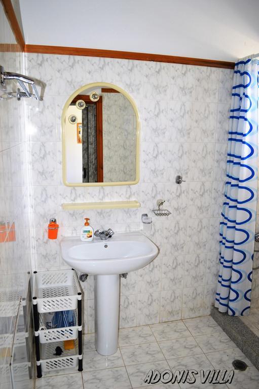 Adonis Villa Куцунари Екстериор снимка