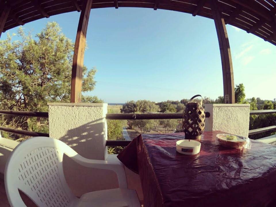 Adonis Villa Куцунари Екстериор снимка