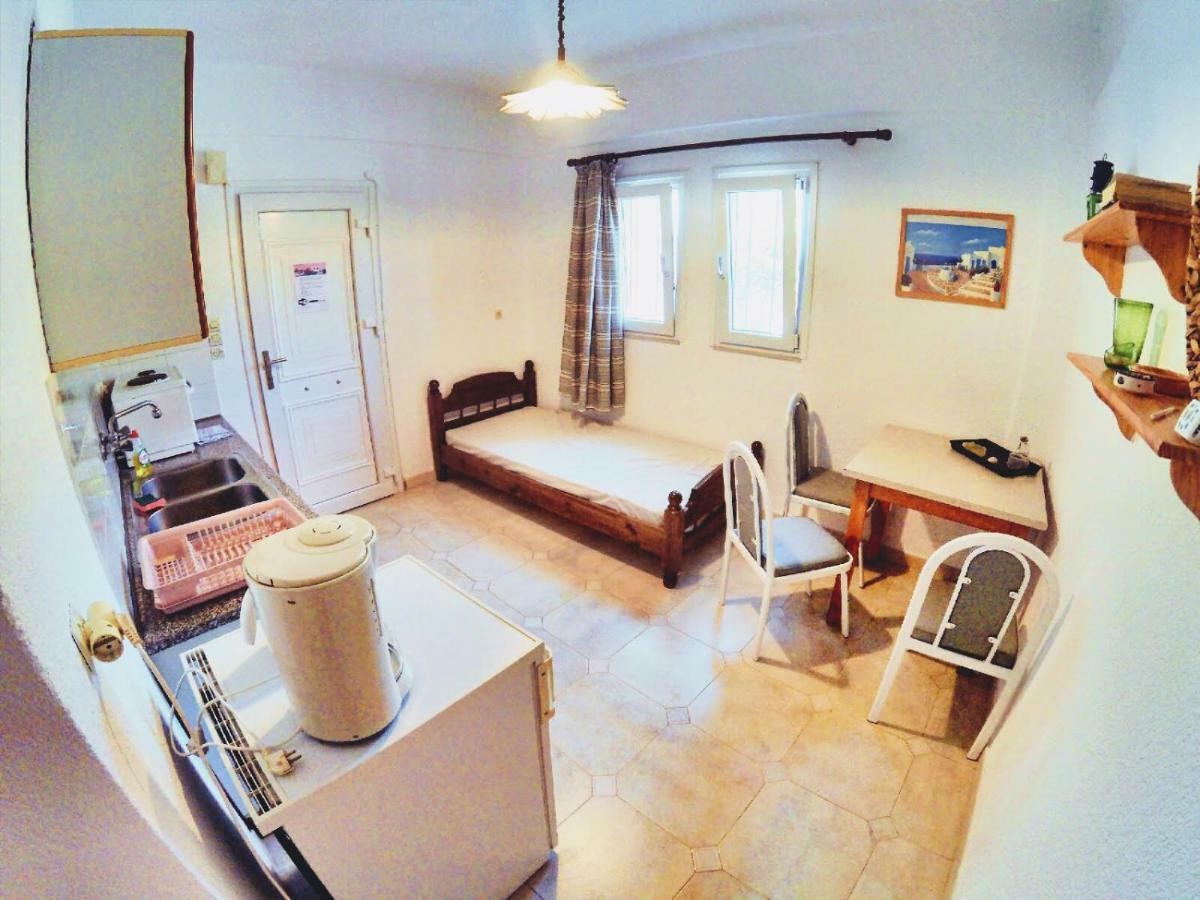 Adonis Villa Куцунари Екстериор снимка